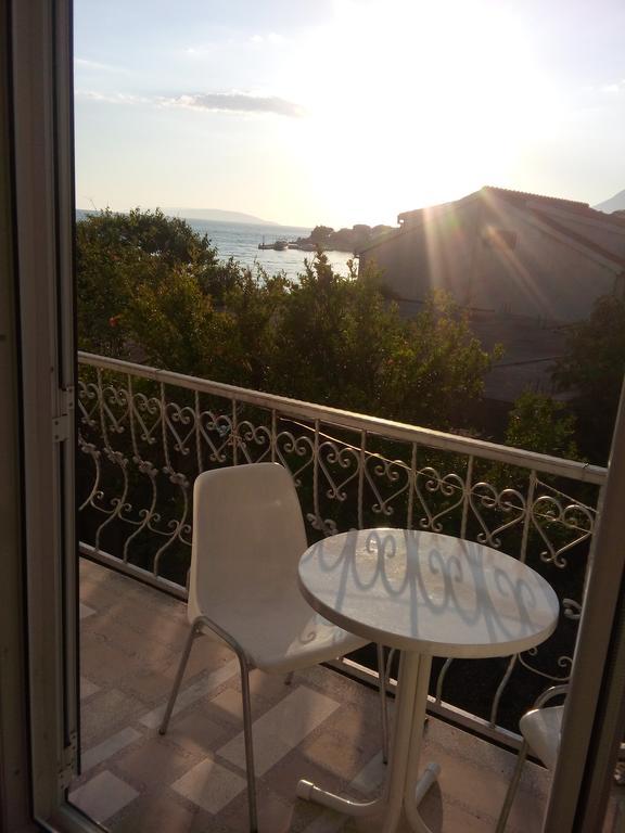 Guesthouse Kod Irene Gradac  Eksteriør bilde